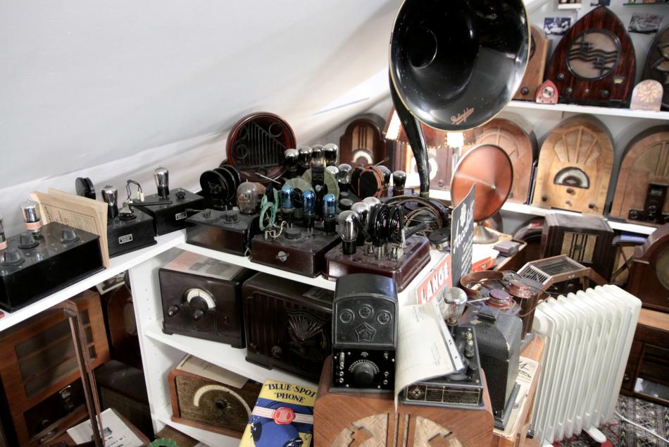 Sammlung alter Radios von Jörg Chowanetz